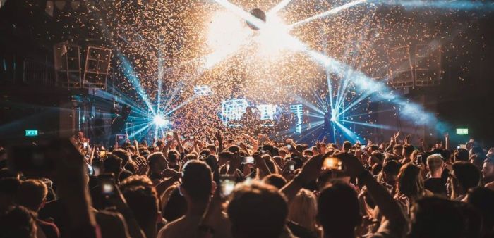 32650_2_motion-bristol-tickets-for-2018-announced_ban