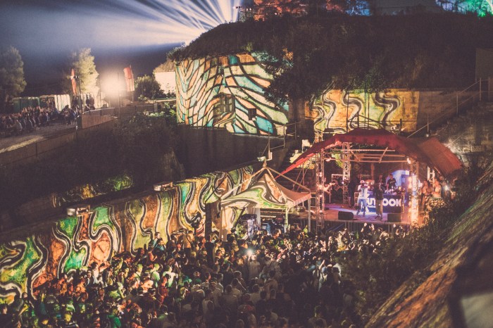 Outlook-Festival-2014-Dan-Medhurst-6007_Arena_1_Site_art_Fort1